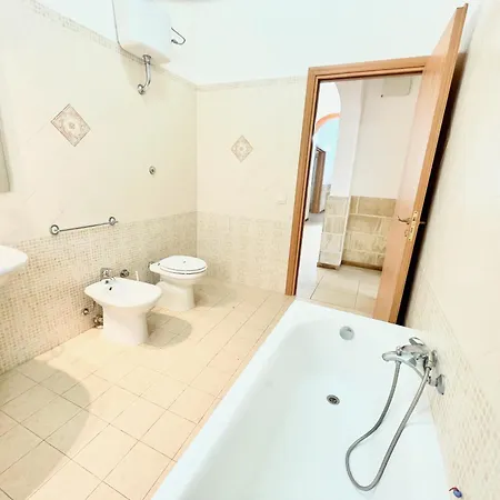 別荘 Casa Mazzini Nel Cuore Di Puglia On Line ガリポリ